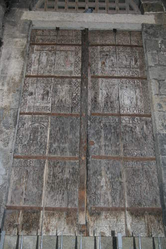 portes-sculptees-cathedrale-puy